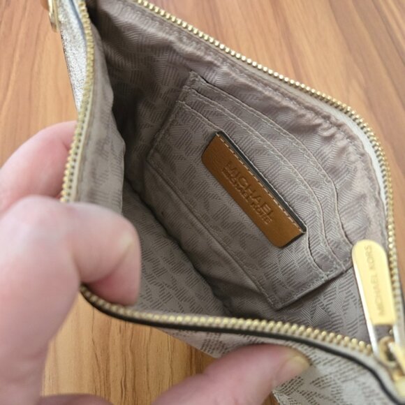 Michael by Michael Kors Monogram Tan and White Pouch Clutch - Picture 7 of 9
